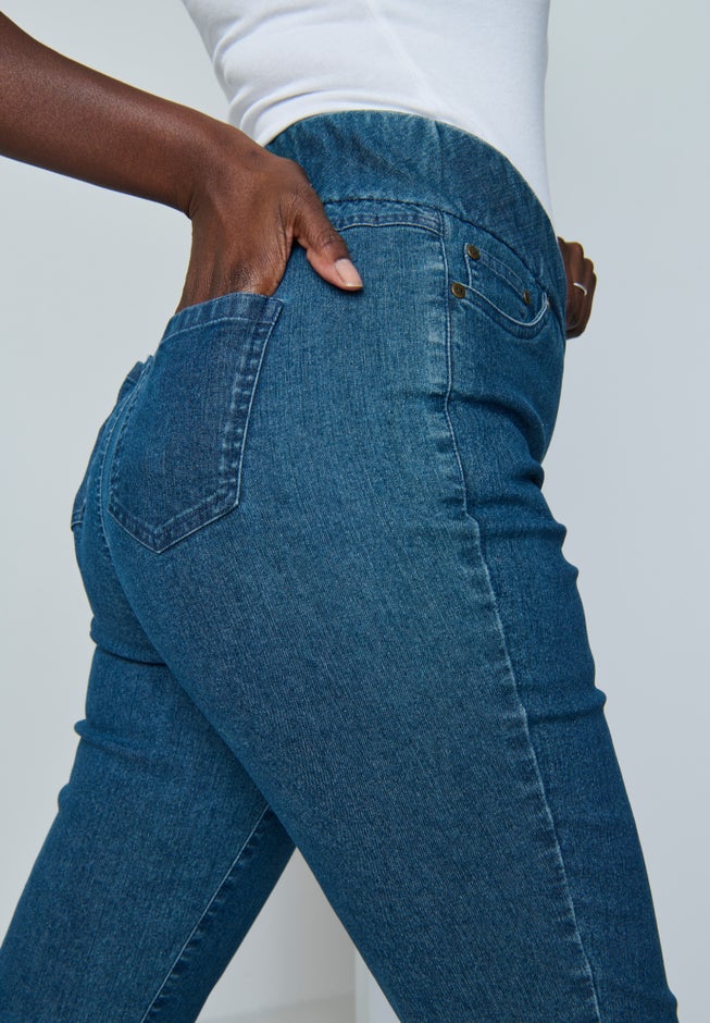 Comfort Waist Stretch Denim Straight Leg Jean image number 1