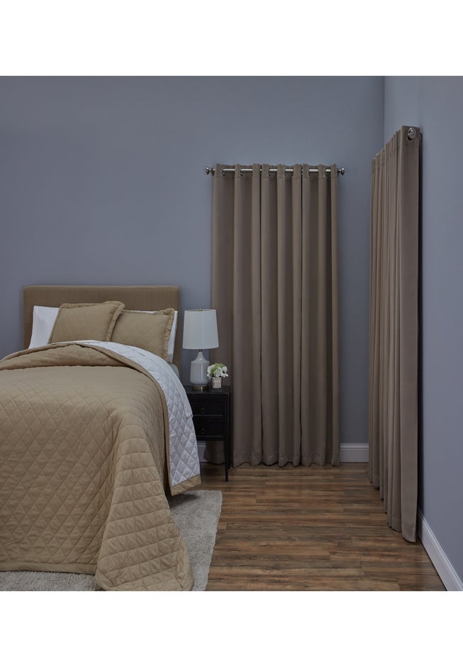 Sun Zero Blackout Greenwich Grommet Panel image number 1