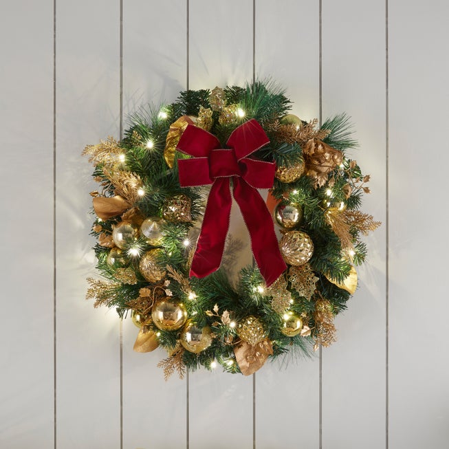 PRE-LIT REGAL 24" Wreath image number 0