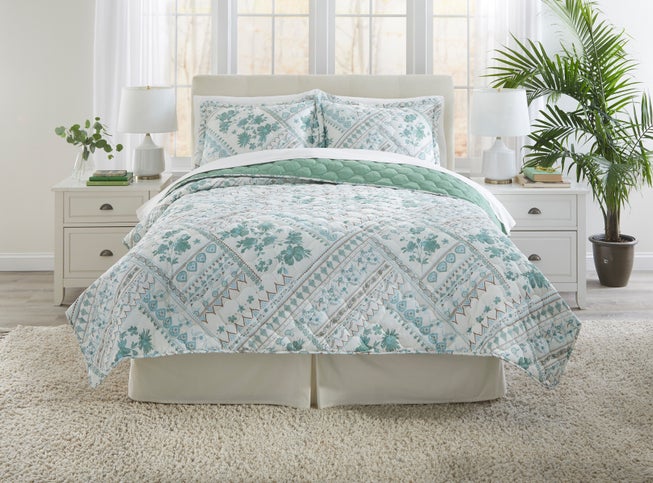 BH Studio Reversible Quilt image number 0