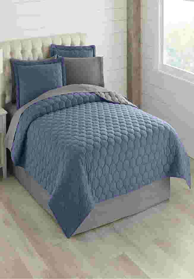 BH Studio Reversible Quilt image number 0