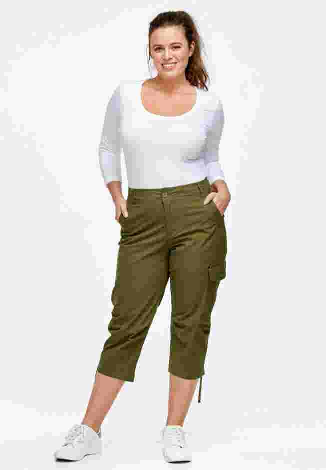 Stretch Cargo Capris by ellos® image number 0