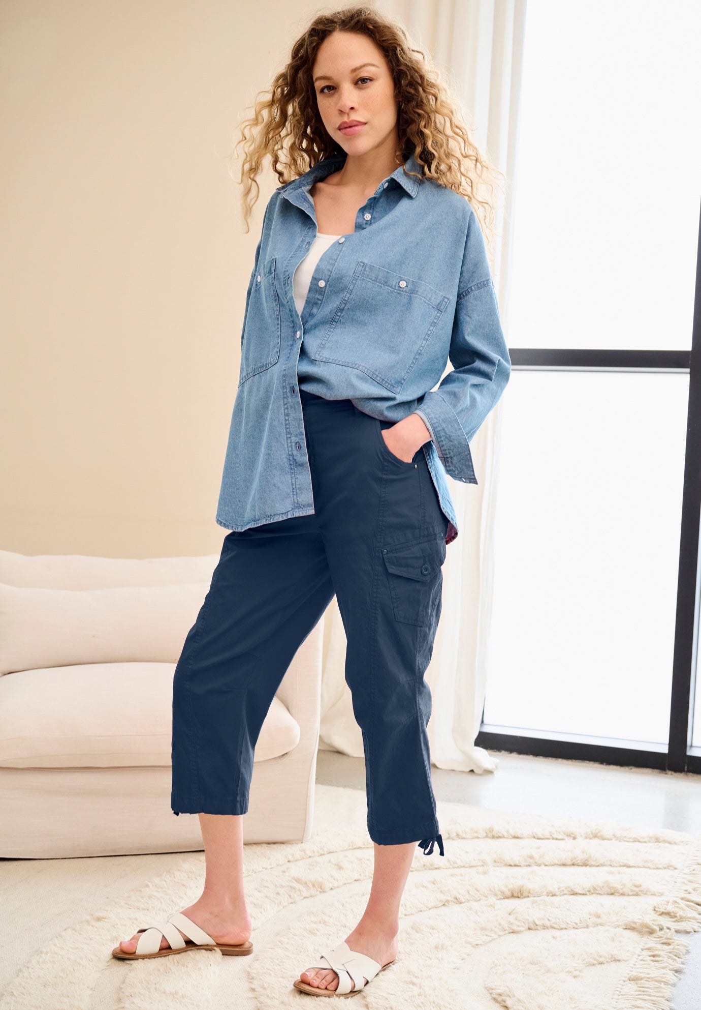 Stretch Mid-rise Cargo Capris image number 0