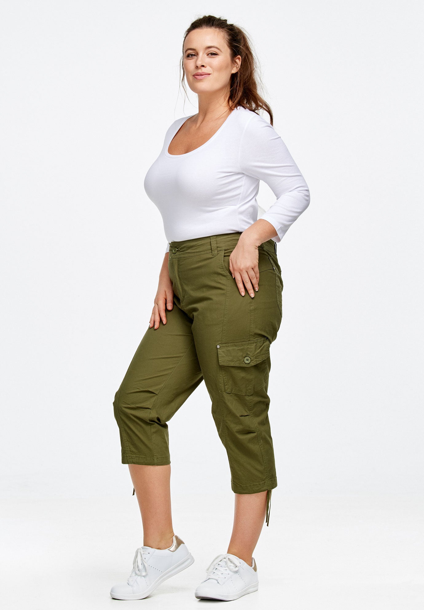 Stretch Cargo Capris by ellos® image number 5