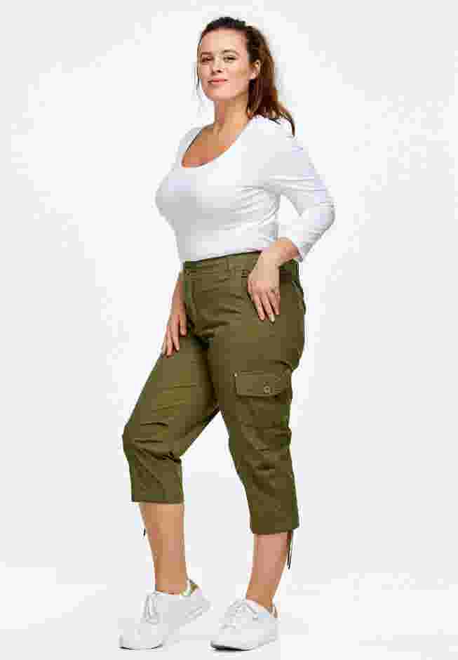 Stretch Cargo Capris by ellos® image number 4