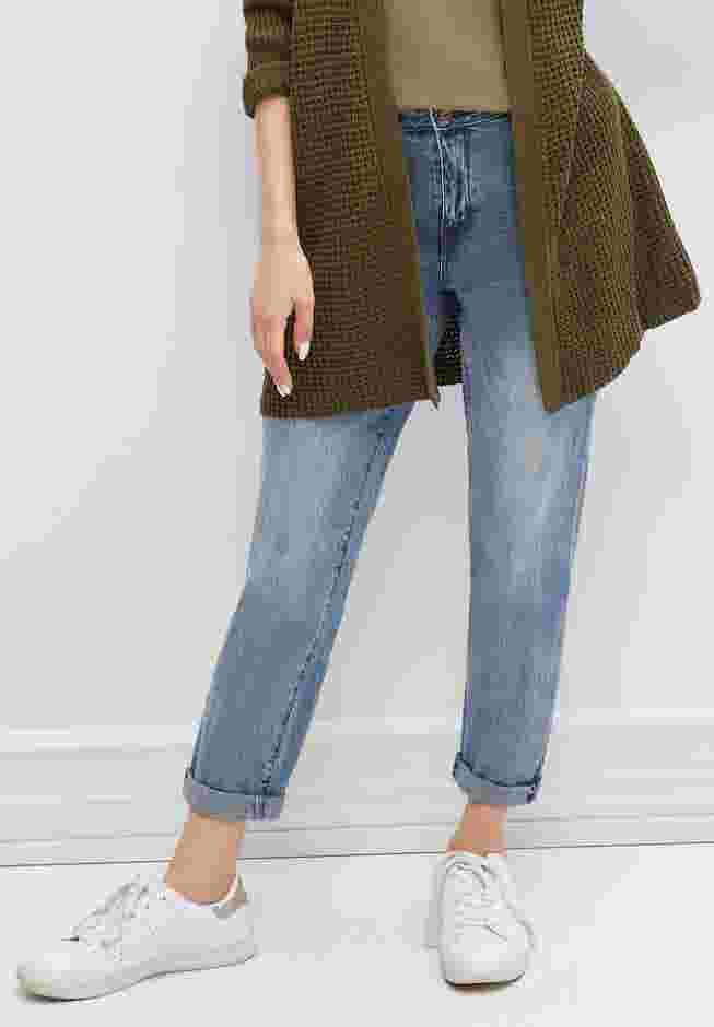 Boyfriend Jeans image number 0