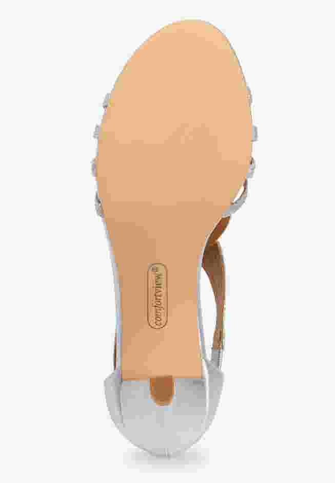 The Genevieve Pump image number 5