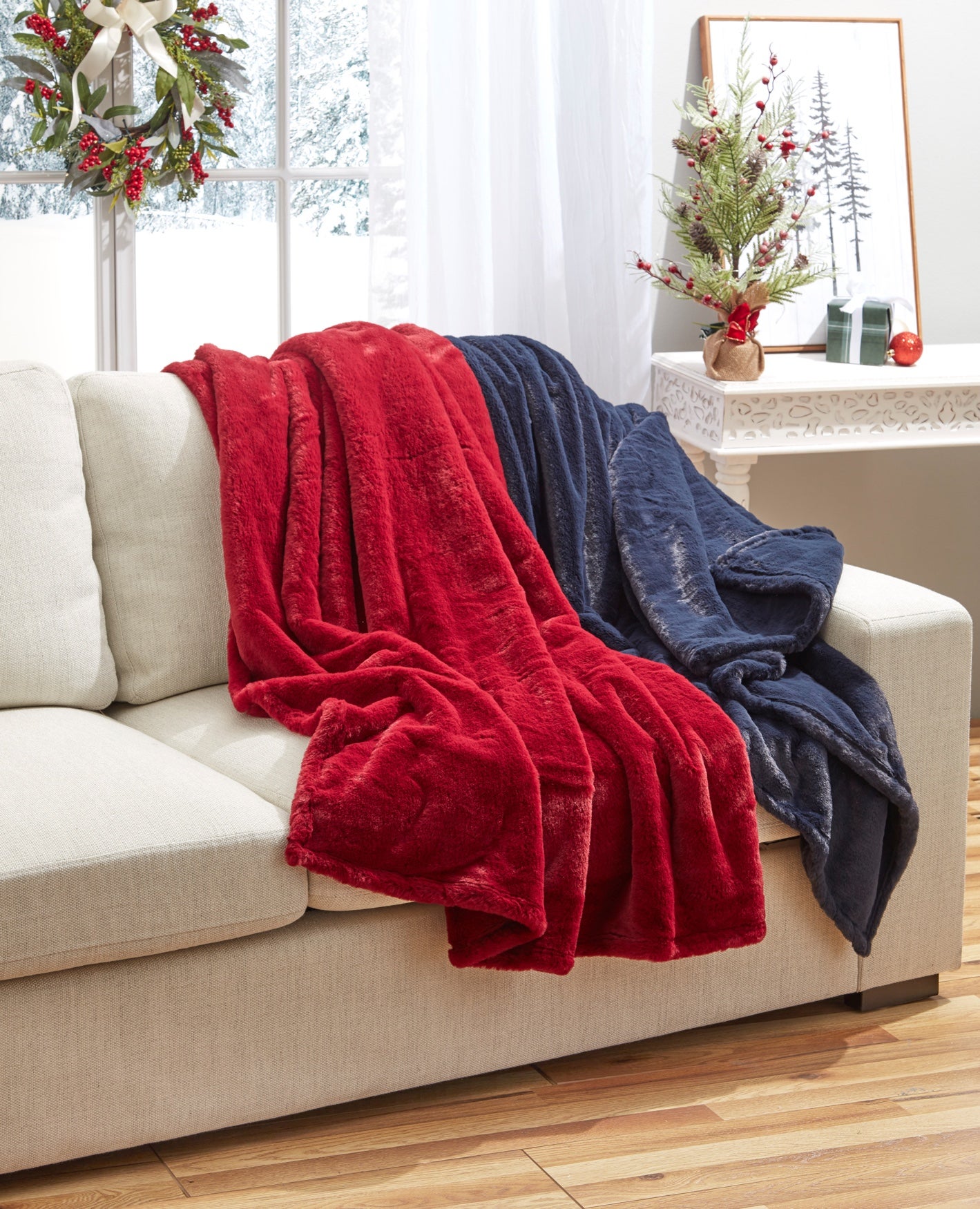 Ultra Fine Faux Fur Throw image number 1