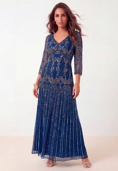 Plus Size Beaded V-Neck 3/4 Sleeve Sleeve Maxi Gown