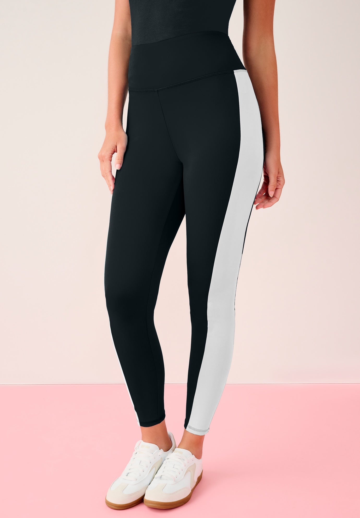 Soft Sculpt Colorblock Leggings image number 0