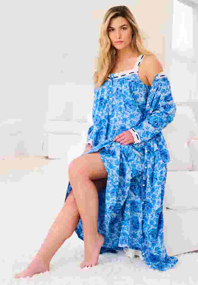 Long 2-Piece Cabbage-Rose Peignoir Set image number 0