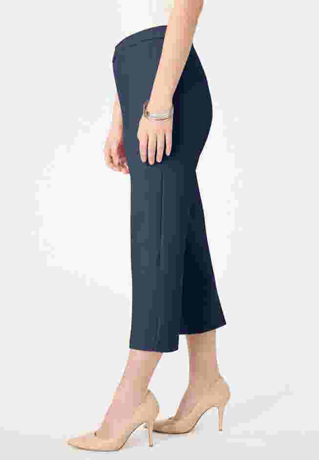 Bend Over® Capri Pant image number 2