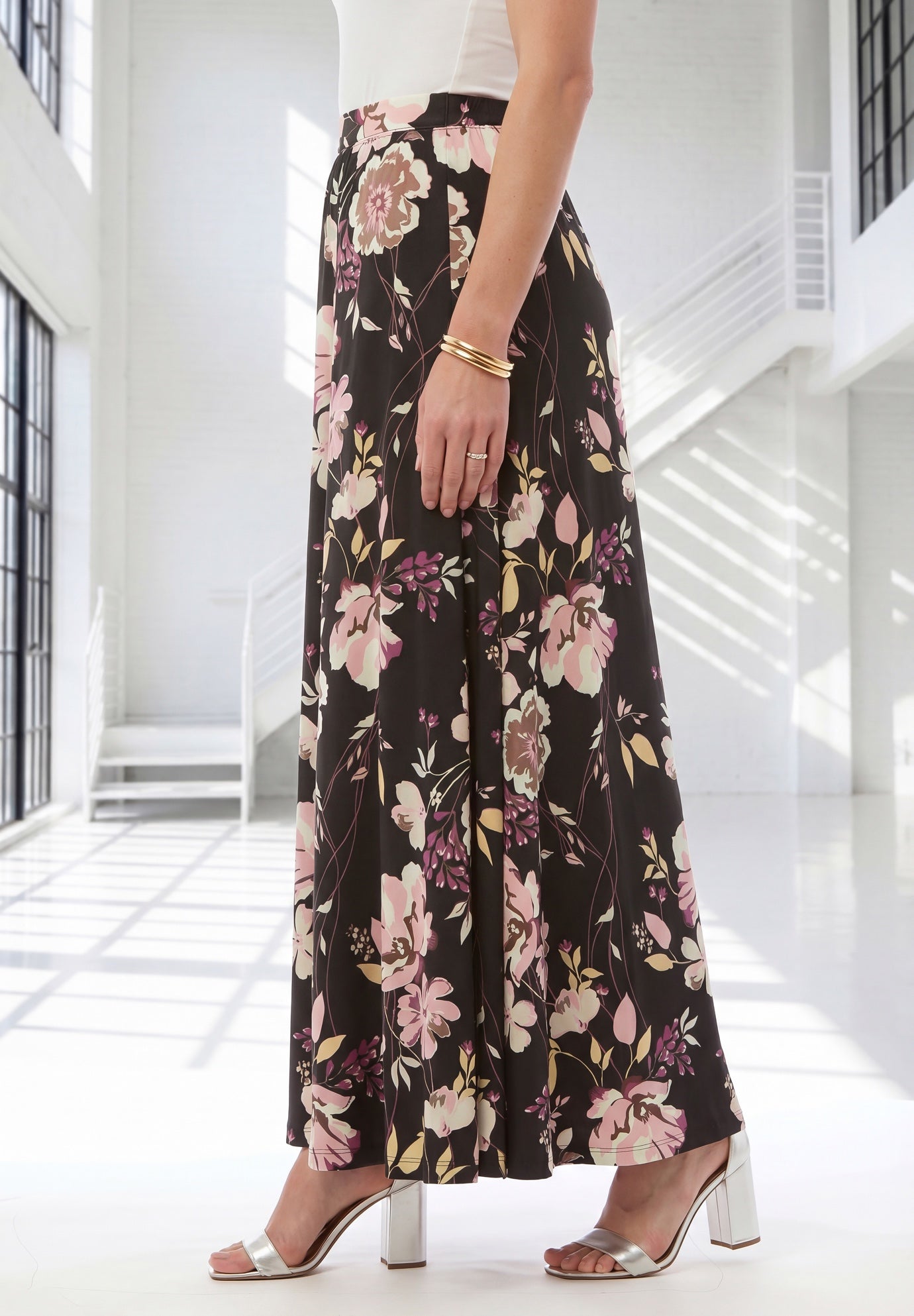 Ultrasmooth&reg; Fabric Maxi Skirt image number 1