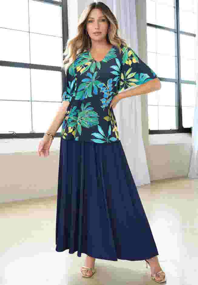 Ultrasmooth® Fabric Maxi Skirt image number 0