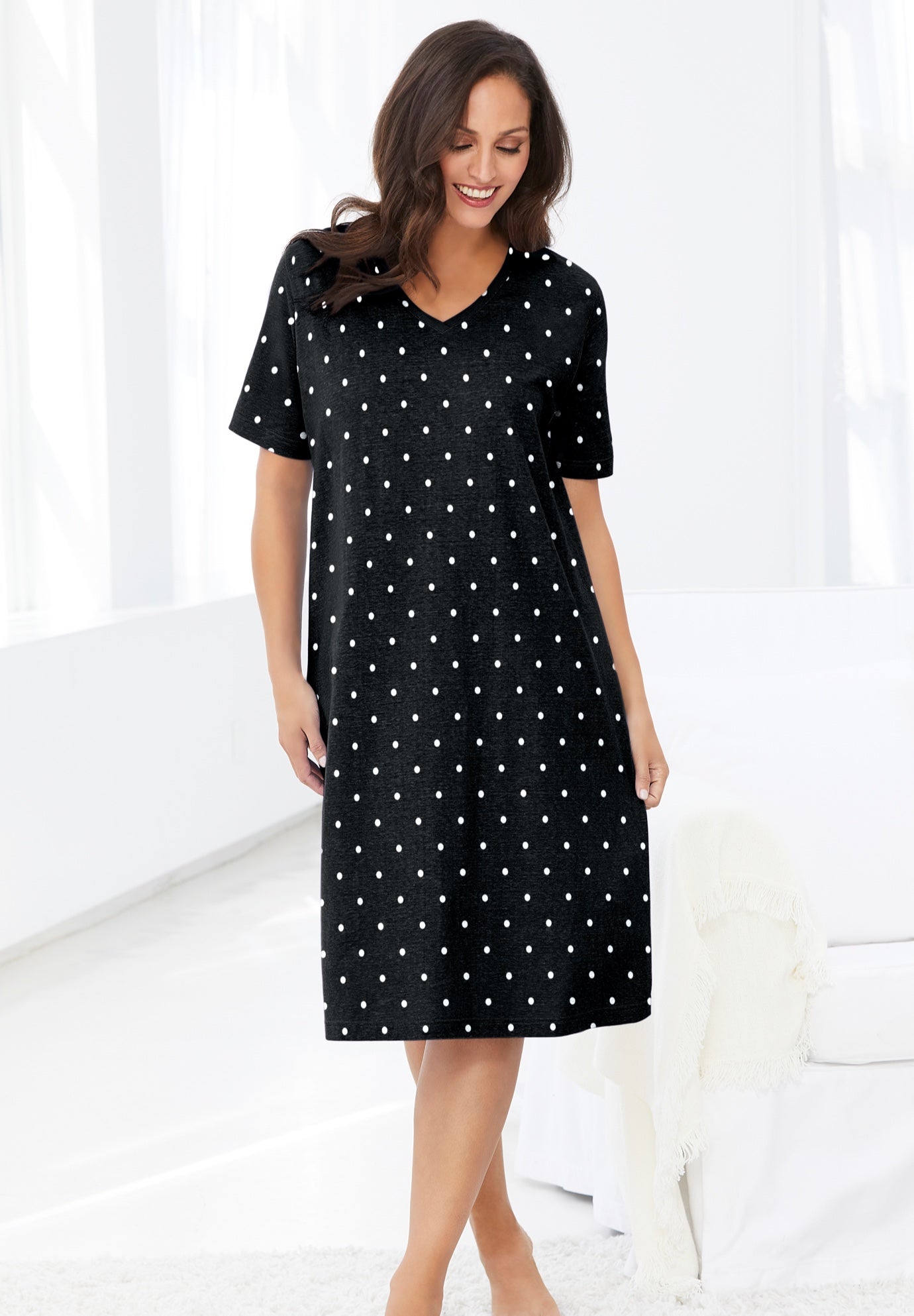 V-NECK SHORT SLEEVE KNEE-LENGTH COTTON SLEEPSHIRT image number 0