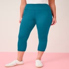 Soft Sculpt Side-Pocket Capri Legging image number null