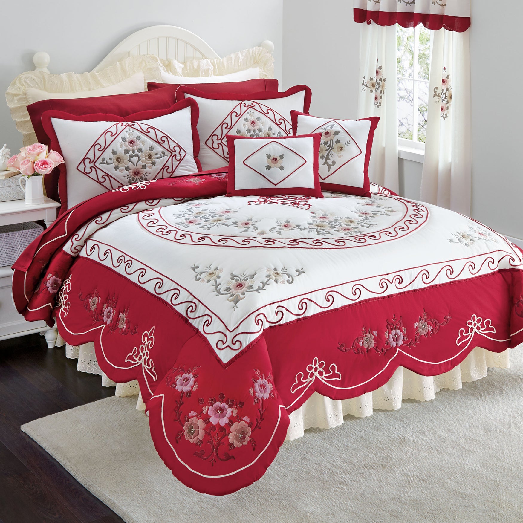 Ava Oversized Embroidered Cotton Quilt image number 0