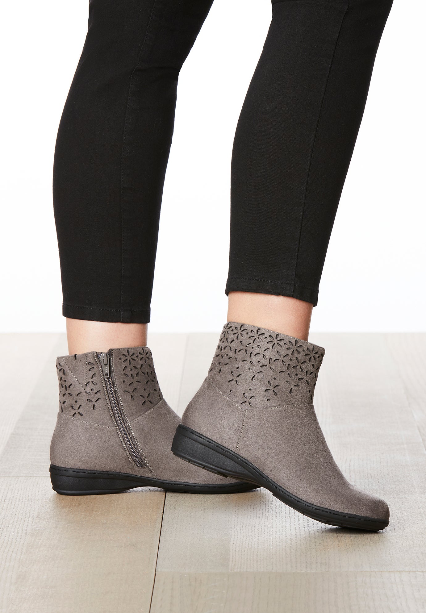 The Zenni Bootie image number 6