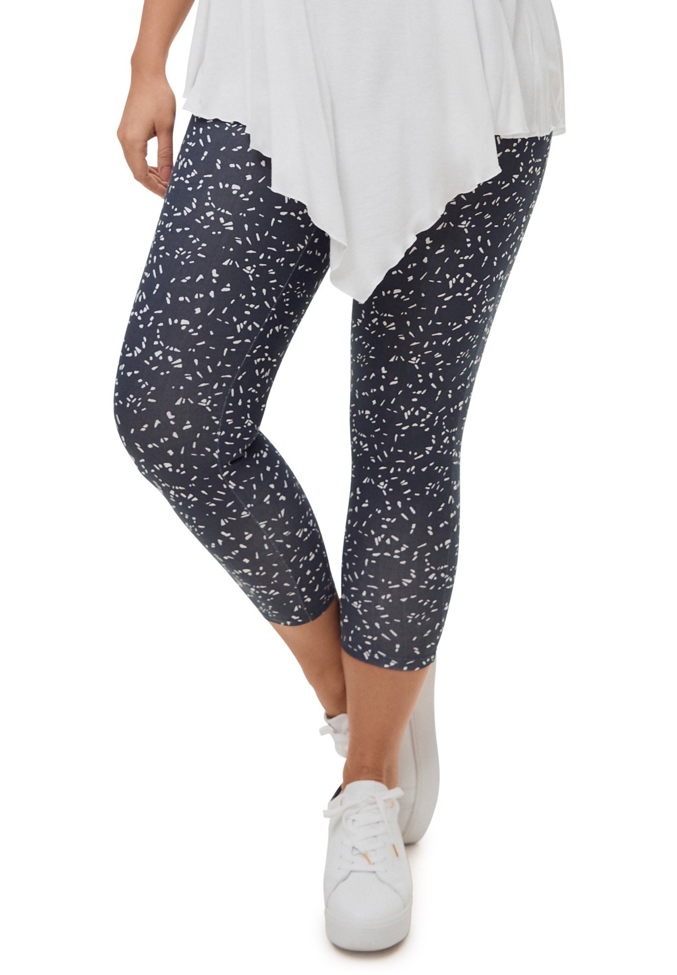 Stretch Knit Capri Legging image number 0