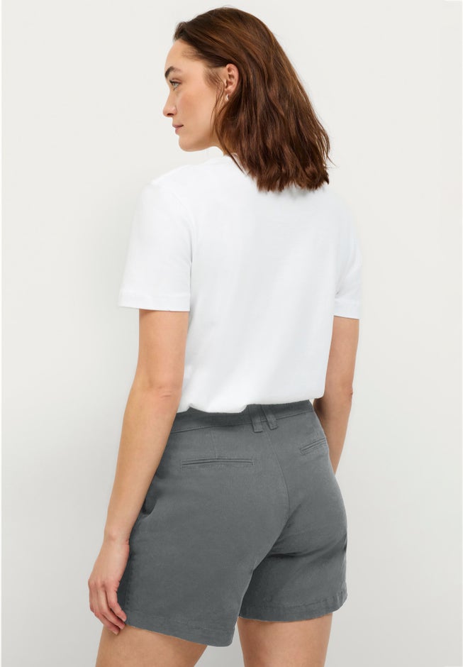 Mid-Rise Stretch Cotton 2-Pocket Chino Shorts image number 1