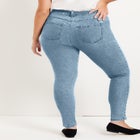 Curvie Fit Skinny Jeans image number null