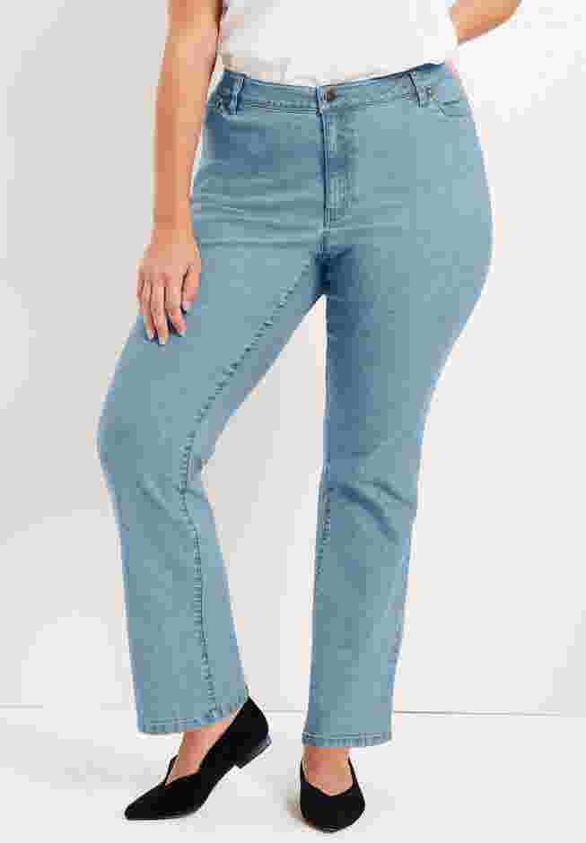 Curvie Fit Bootcut Jeans image number 0