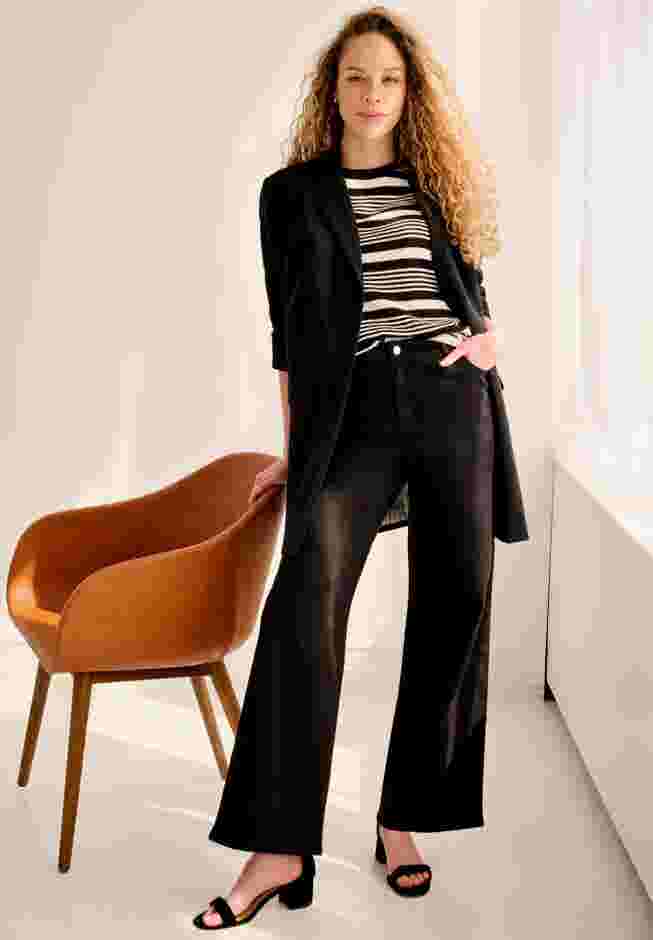 5-Pocket Wide Leg Jeans image number 0