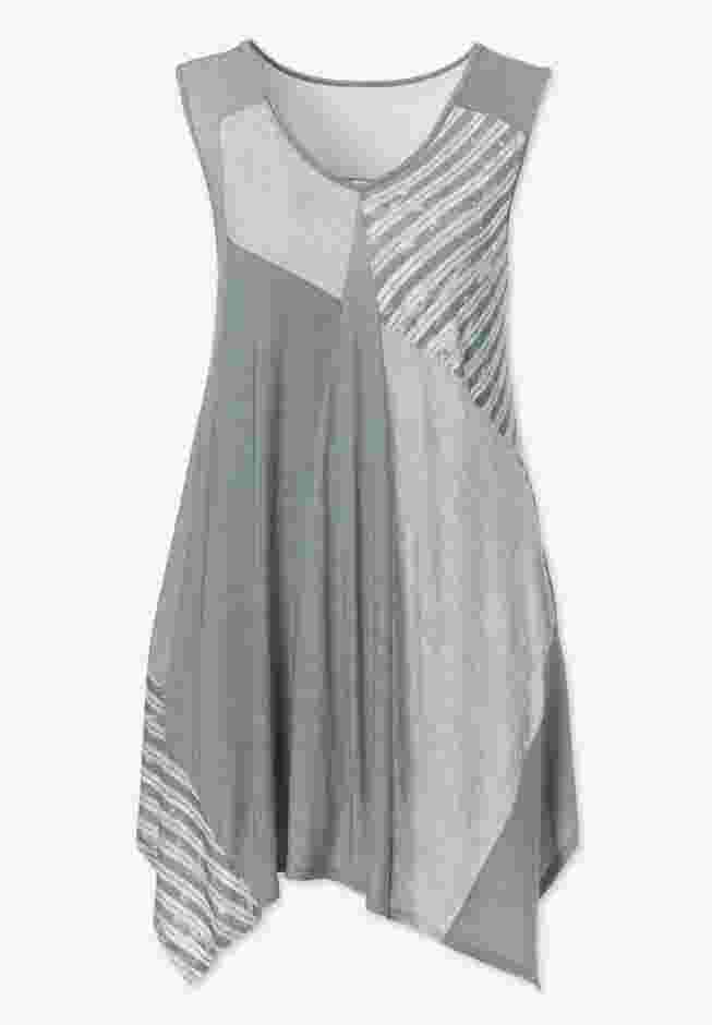 Sleeveless Hanky Hem Tunic image number 4