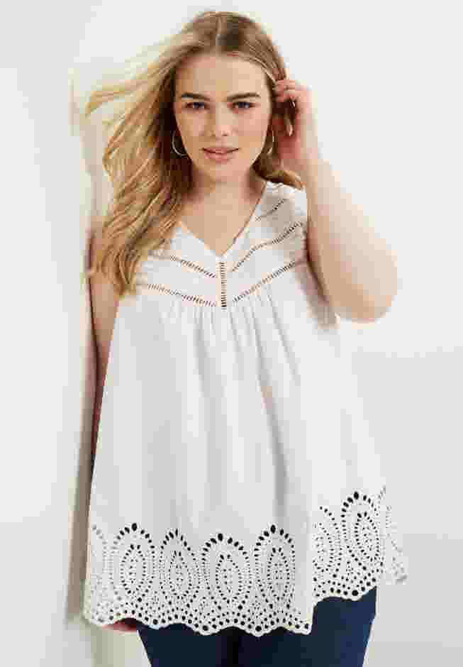 Lace Yoke La Vie Tank image number 4