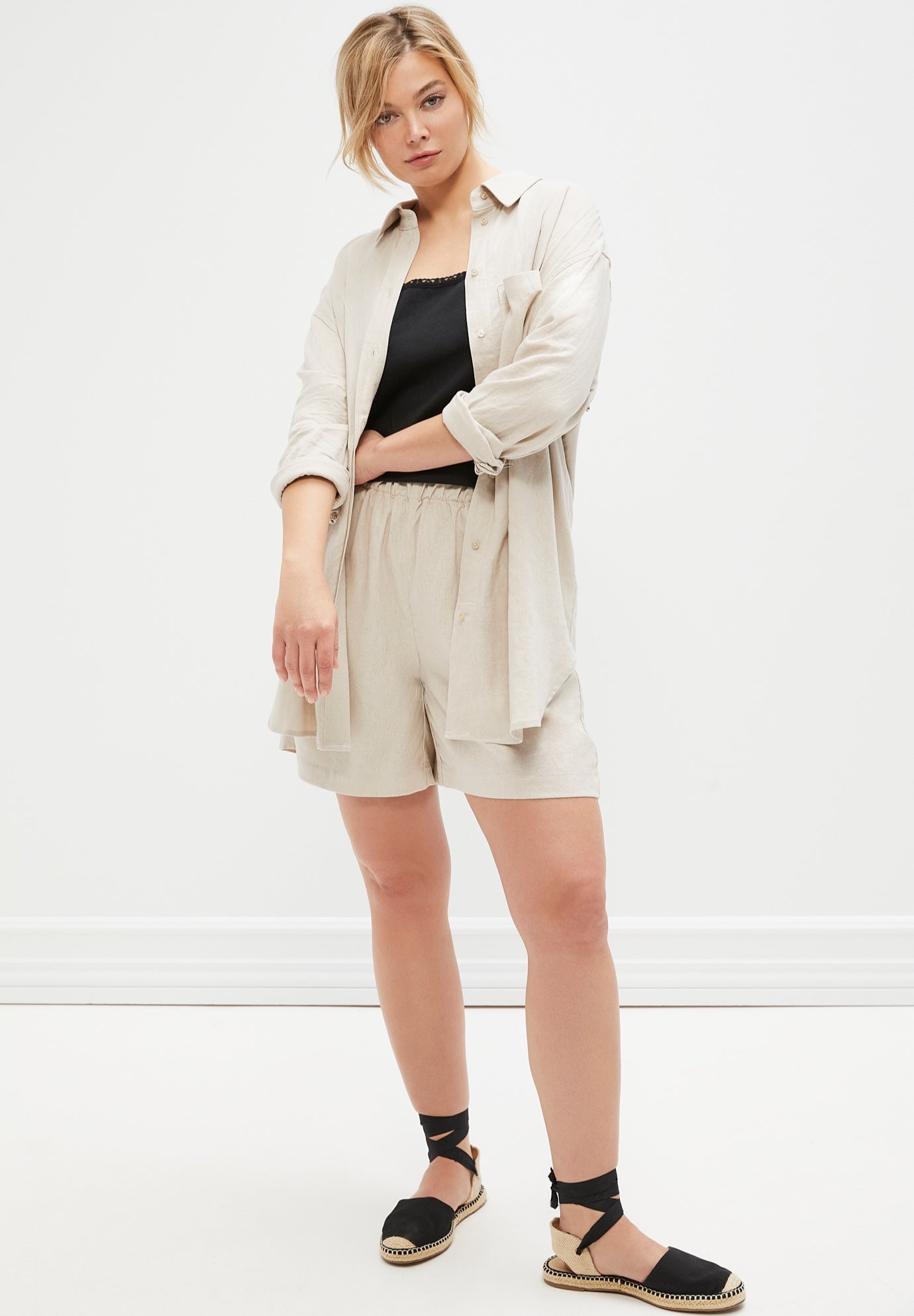 Linen-Blend Elastic Waist Shorts image number 2