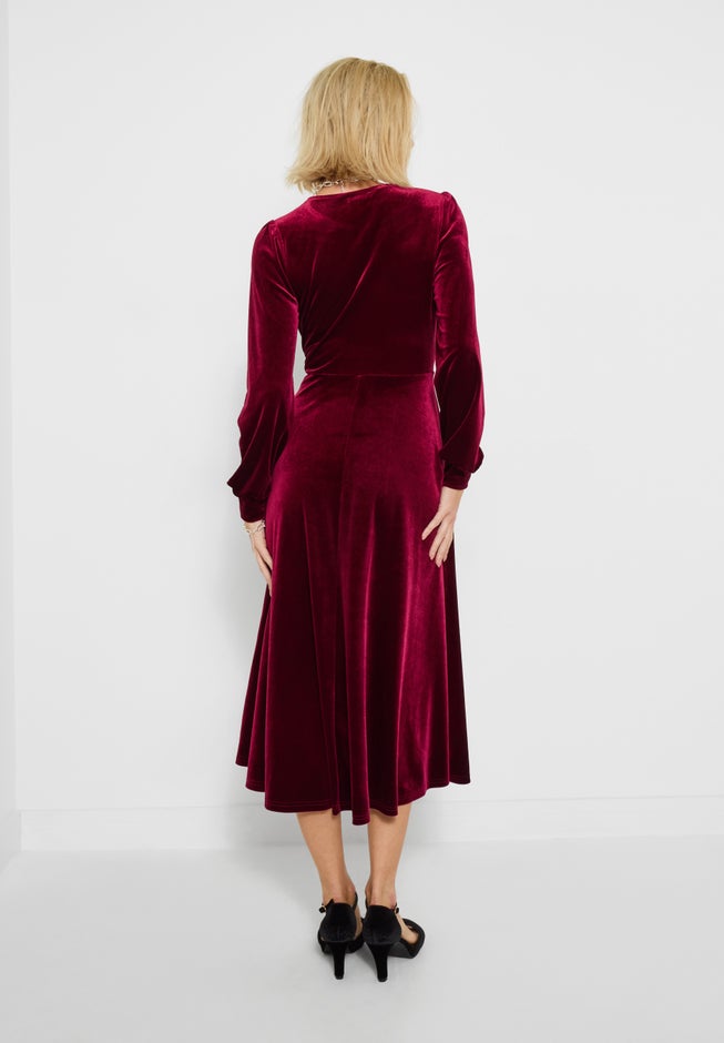 Crew Neck Velvet Midi Dress image number 3