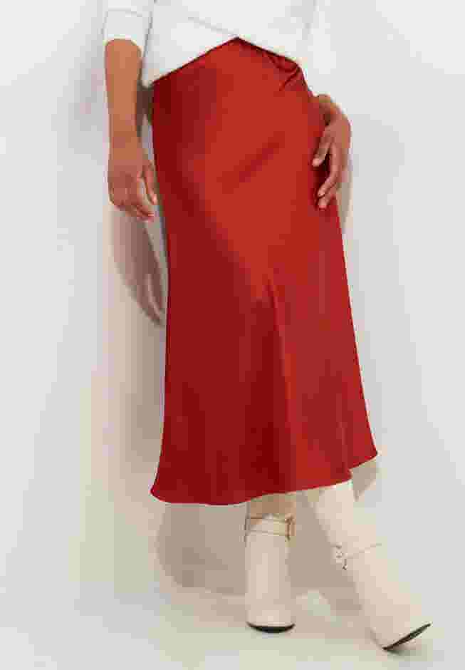 FLUTED SATIN MIDI SKIRT image number 2