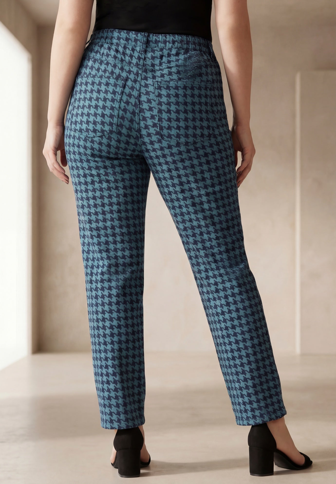 Classic Cotton Denim Straight-Leg Jean image number 1
