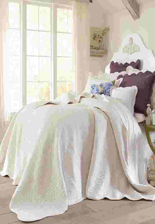 100% Cotton Florence Oversized Bedspread image number 0