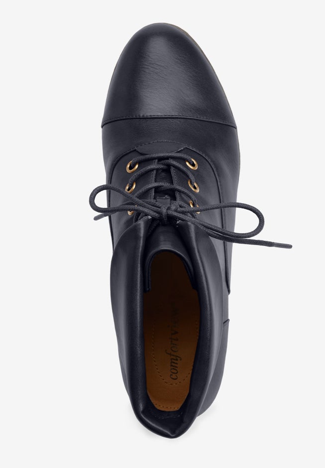 The Darcy Bootie image number 4