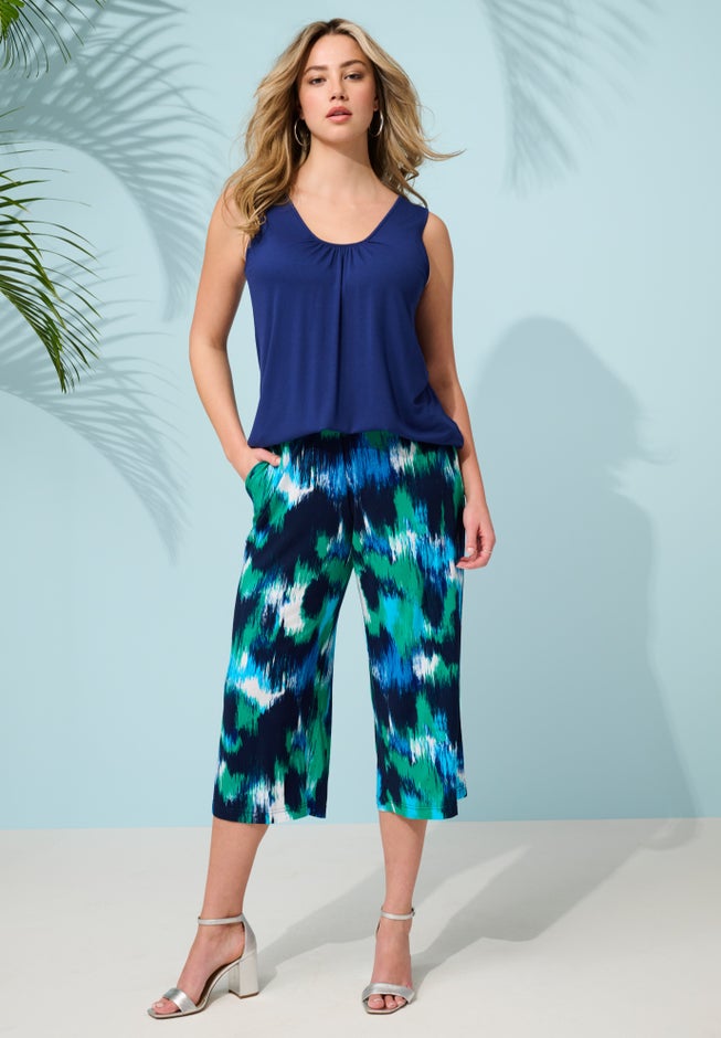 Plus Size Ultra Drape Wide-Leg Pull-On Capri Pants image number 1