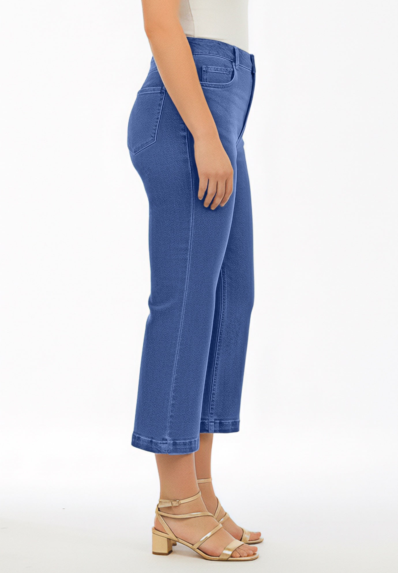 Plus Size Classic Stretch High-Rise Kick-Flare Cropped Jean image number 1