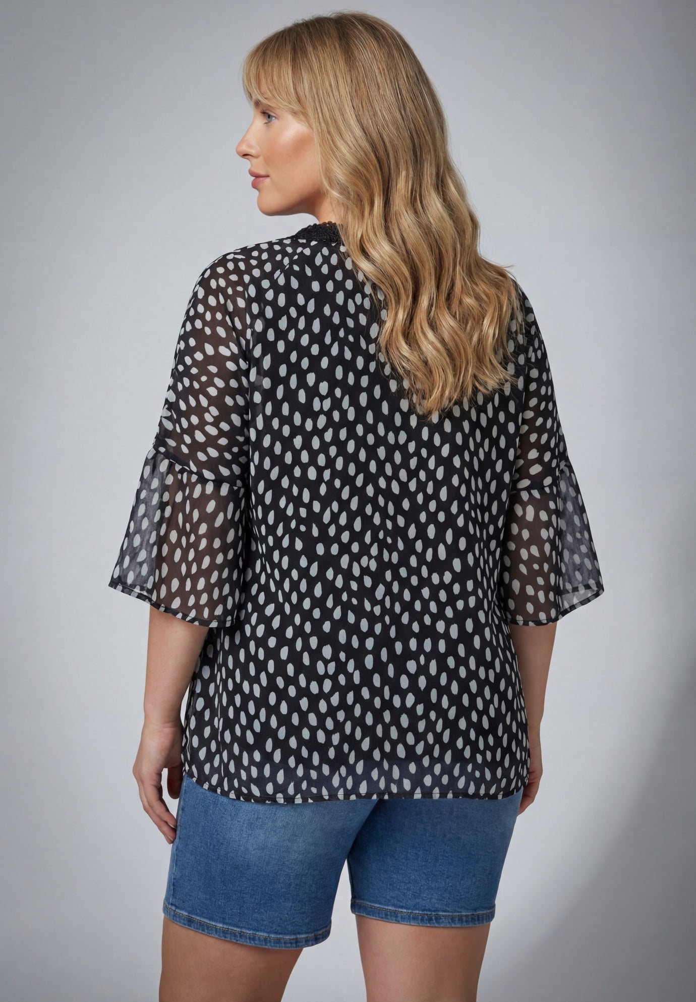 Crochet Trim Caftan Top image number 1