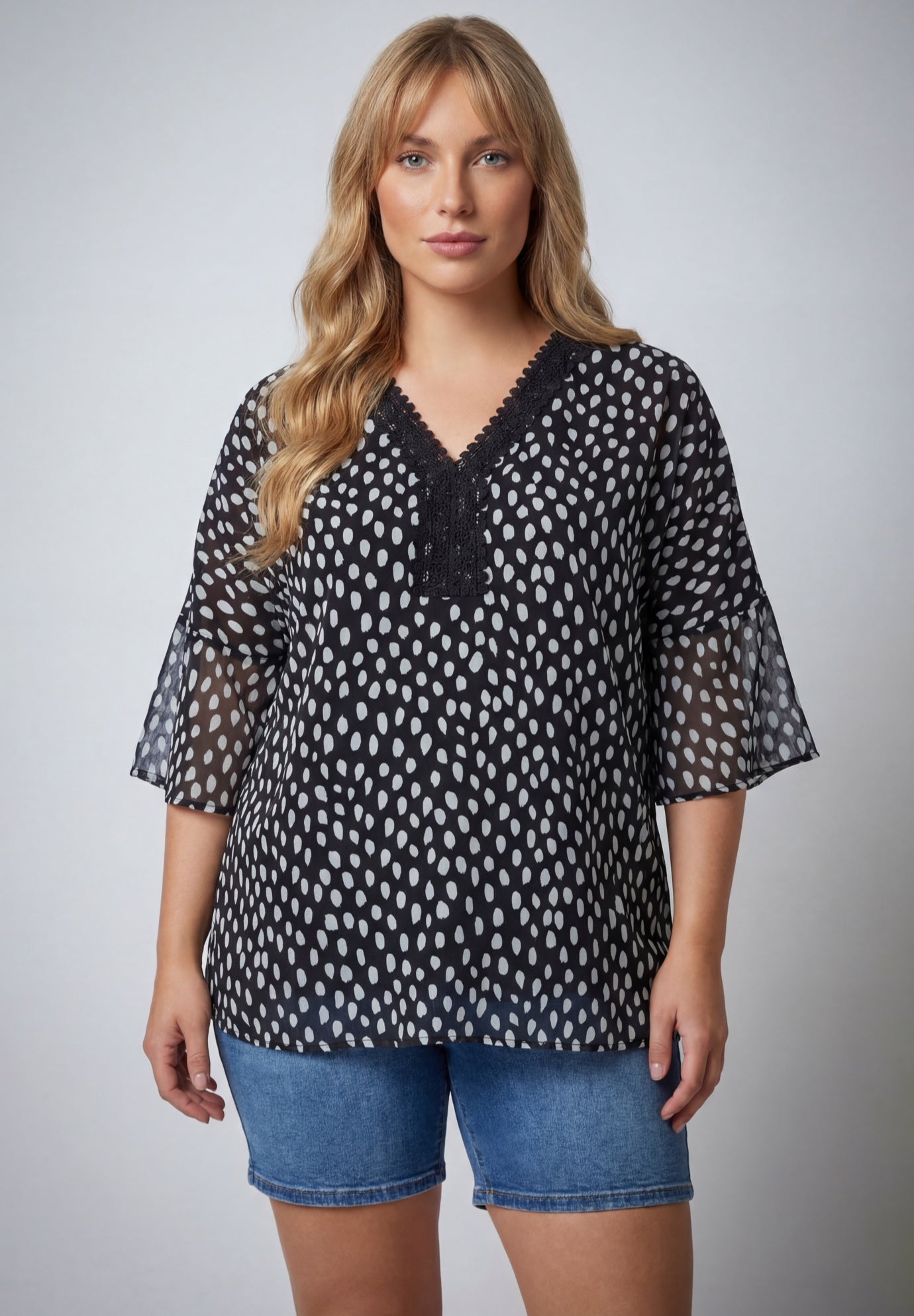 Crochet Trim Caftan Top image number 0
