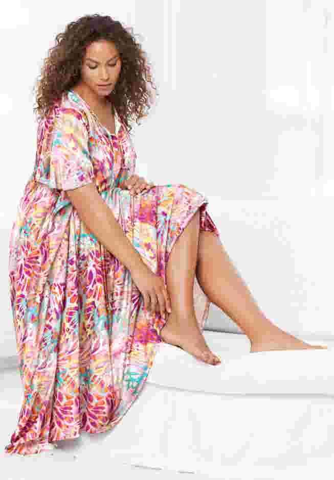Sweeping Printed Lounger image number 3