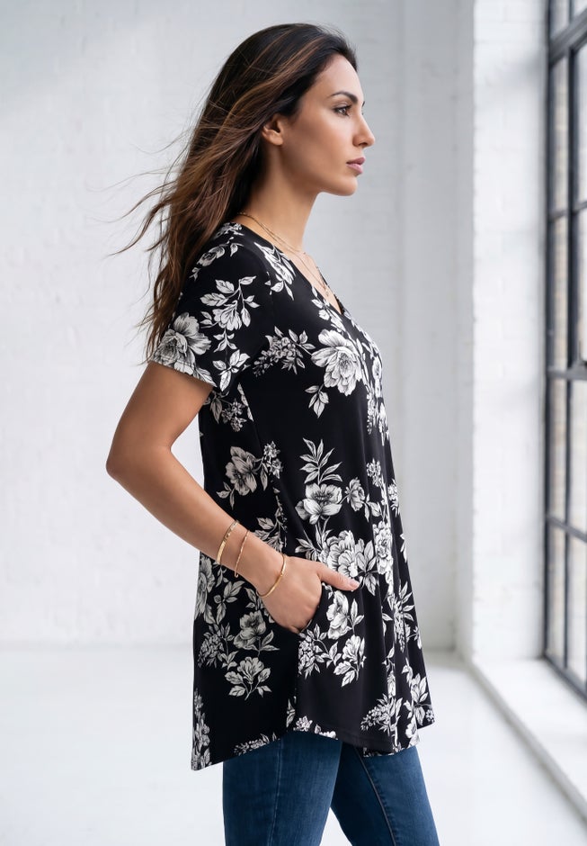 Ultra Drape V Neck Short-Sleeve Swing Tunic image number 2