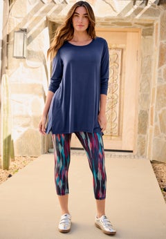Plus Size Scoop Neck Short Sleeve Back Detail Tunic