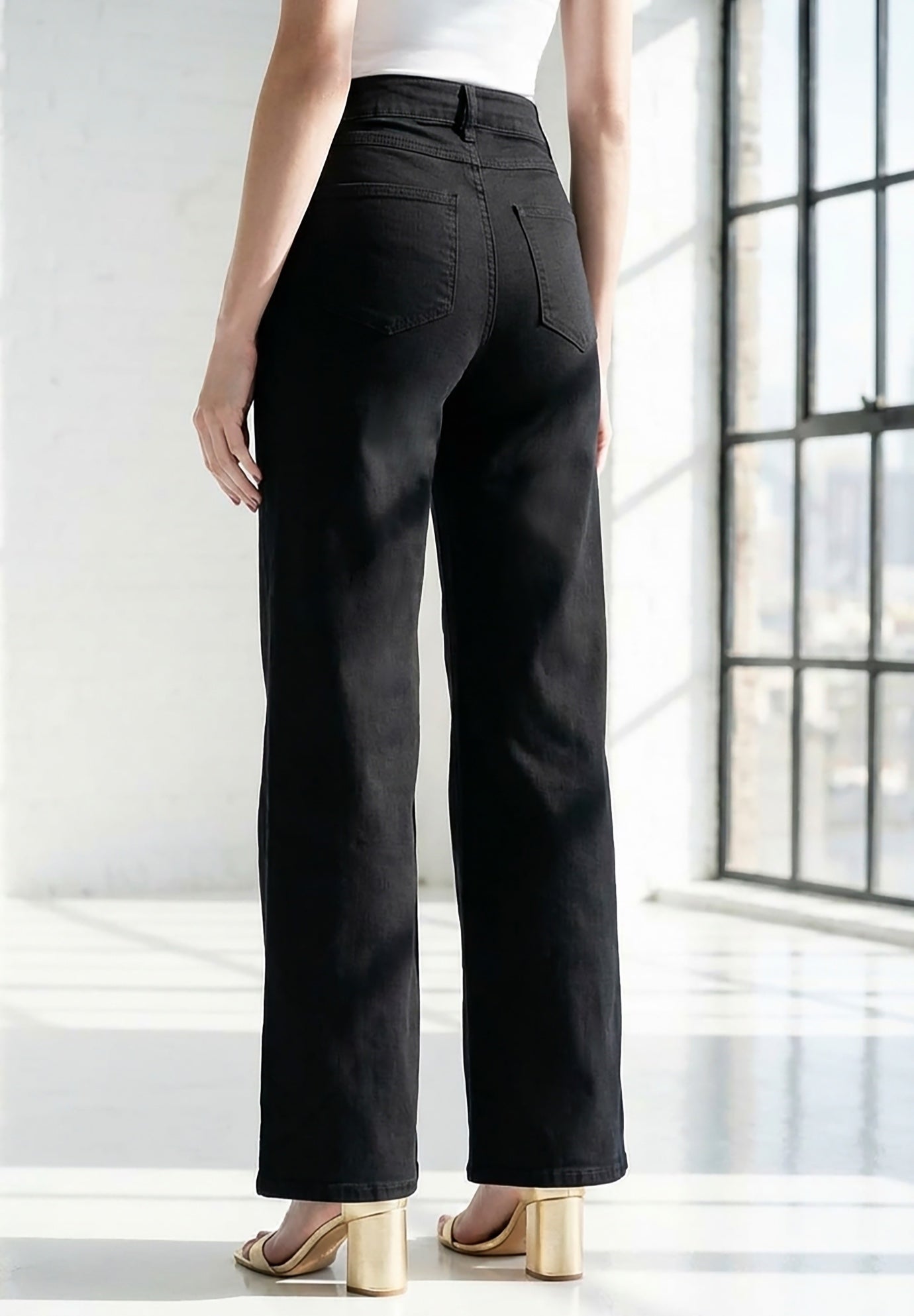 Plus Size 360&ordm; Stretch 5-Pocket Wide-Leg Jean image number 1