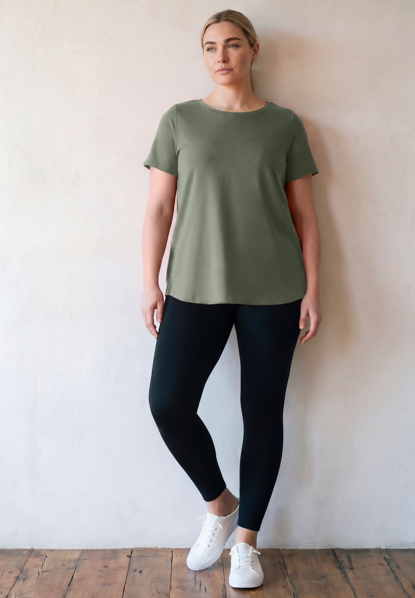 Signature Short Sleeve Tee image number 0