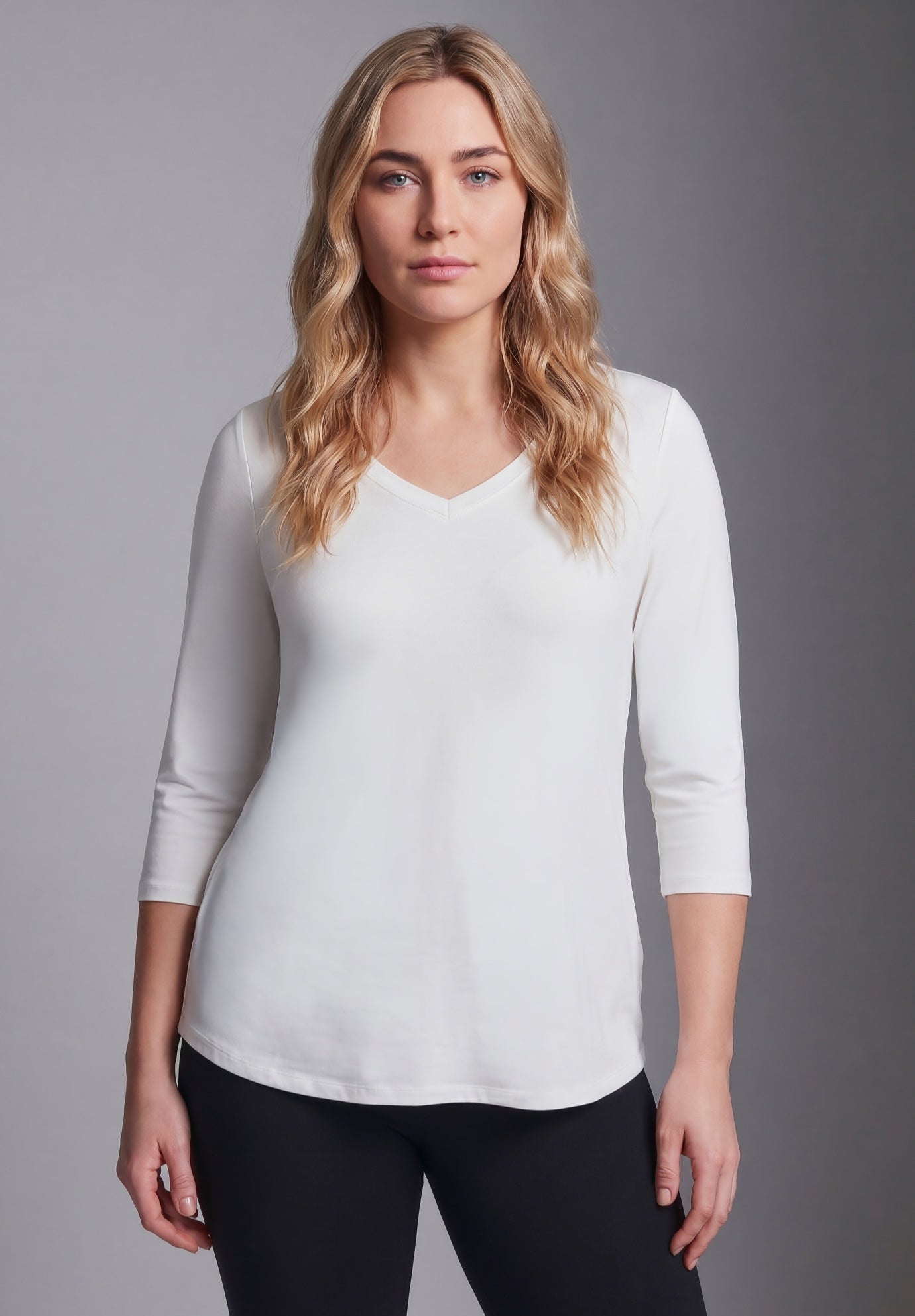Signature 3/4 Sleeve V-Neck Tee image number 0