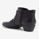 The Juniper Bootie image number null