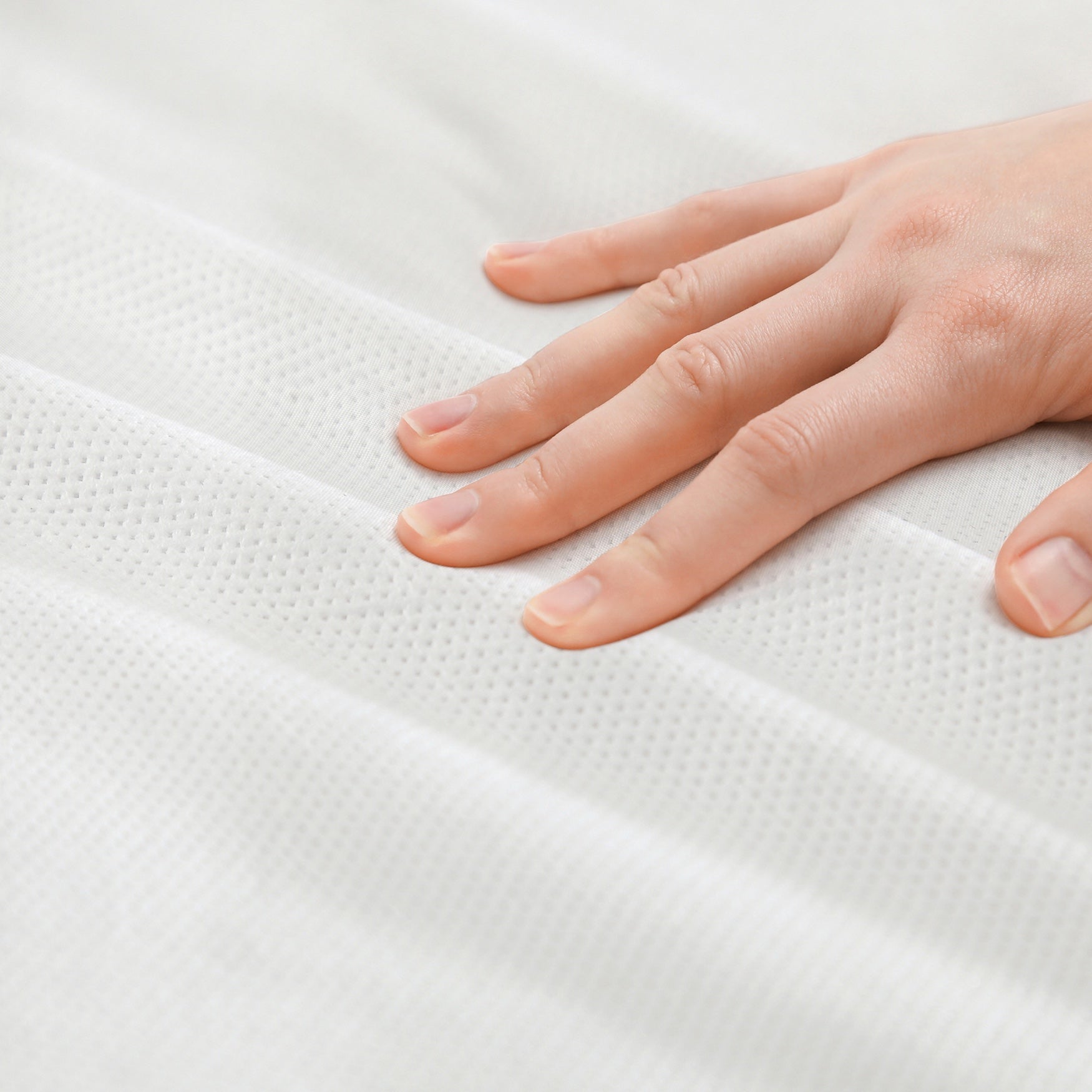 All-In-One Bed Bug Mattress Encasement image number 1