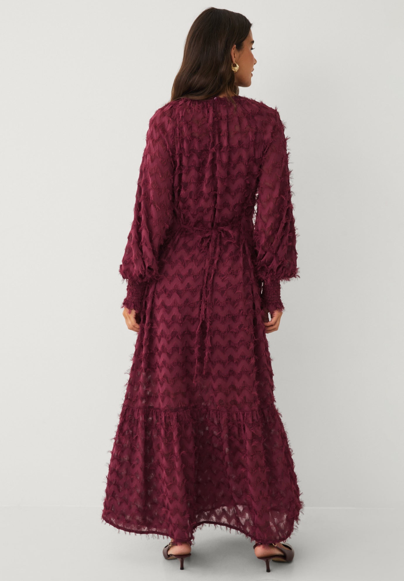 Textured Eyelash Maxi Dress With Tie Waist image number 1