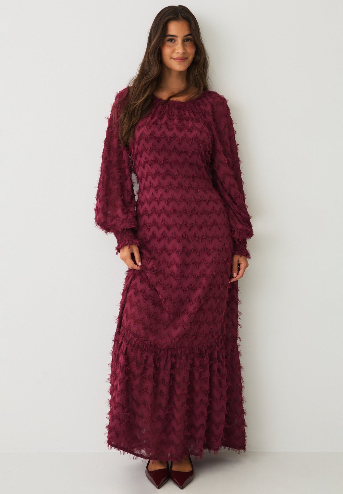 Textured Eyelash Maxi Dress With Tie Waist image number 0