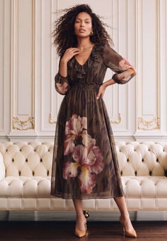 Plus Size Chiffon Flounce V-Neck Maxi Dress